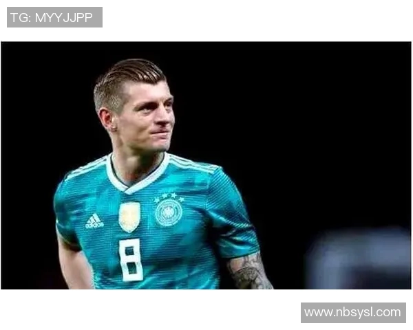 3号球星背后的传奇足球故事与球衣的深刻意义解析